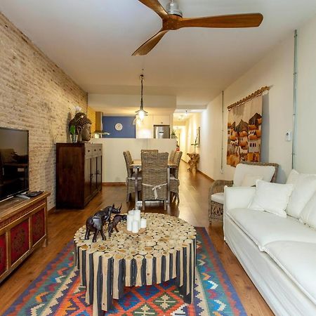 Luxurious & Alluring Home In Historic Town Valencia Eksteriør bilde