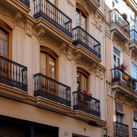 Luxurious & Alluring Home In Historic Town Valencia Eksteriør bilde