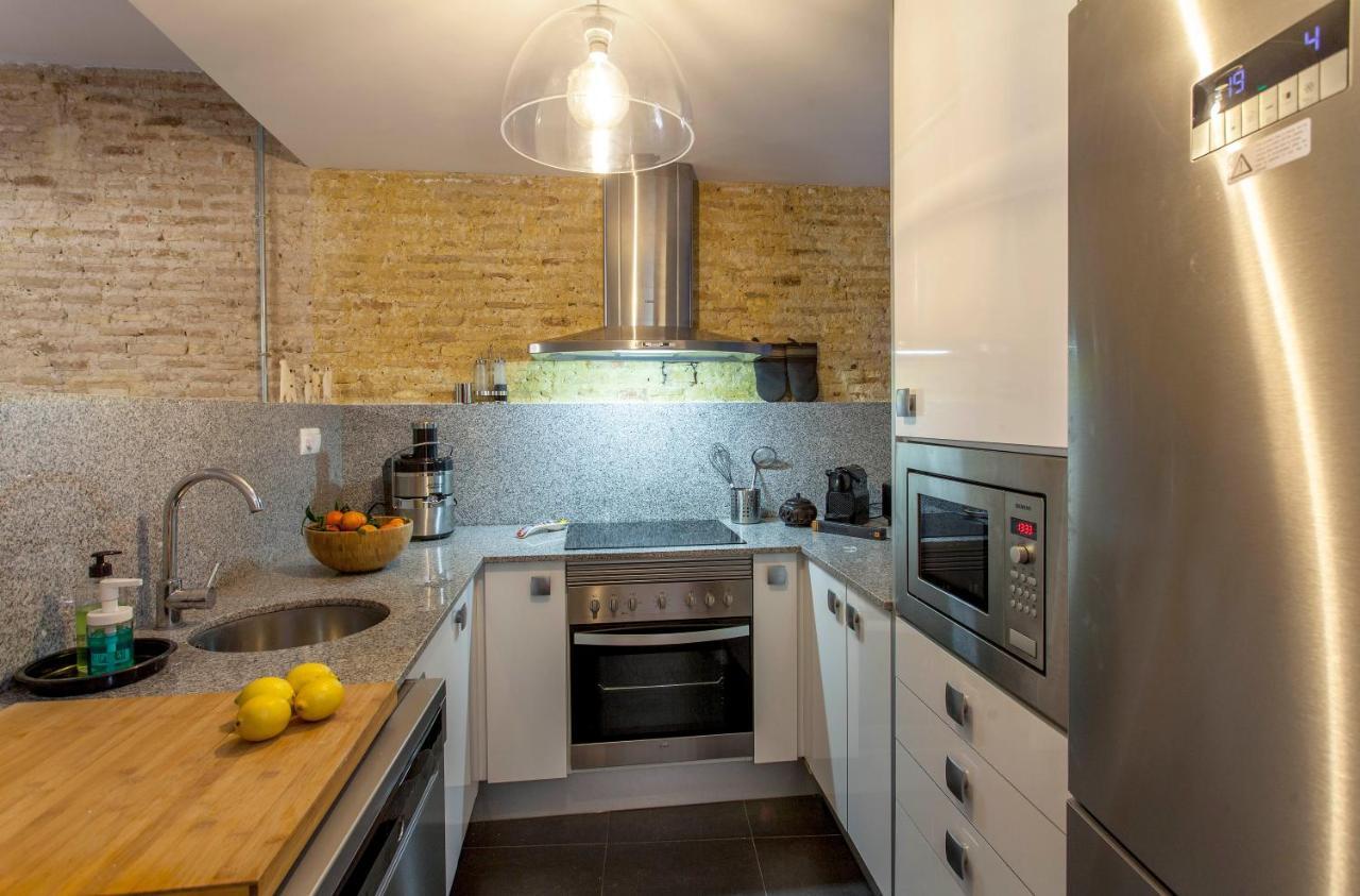 Luxurious & Alluring Home In Historic Town Valencia Eksteriør bilde
