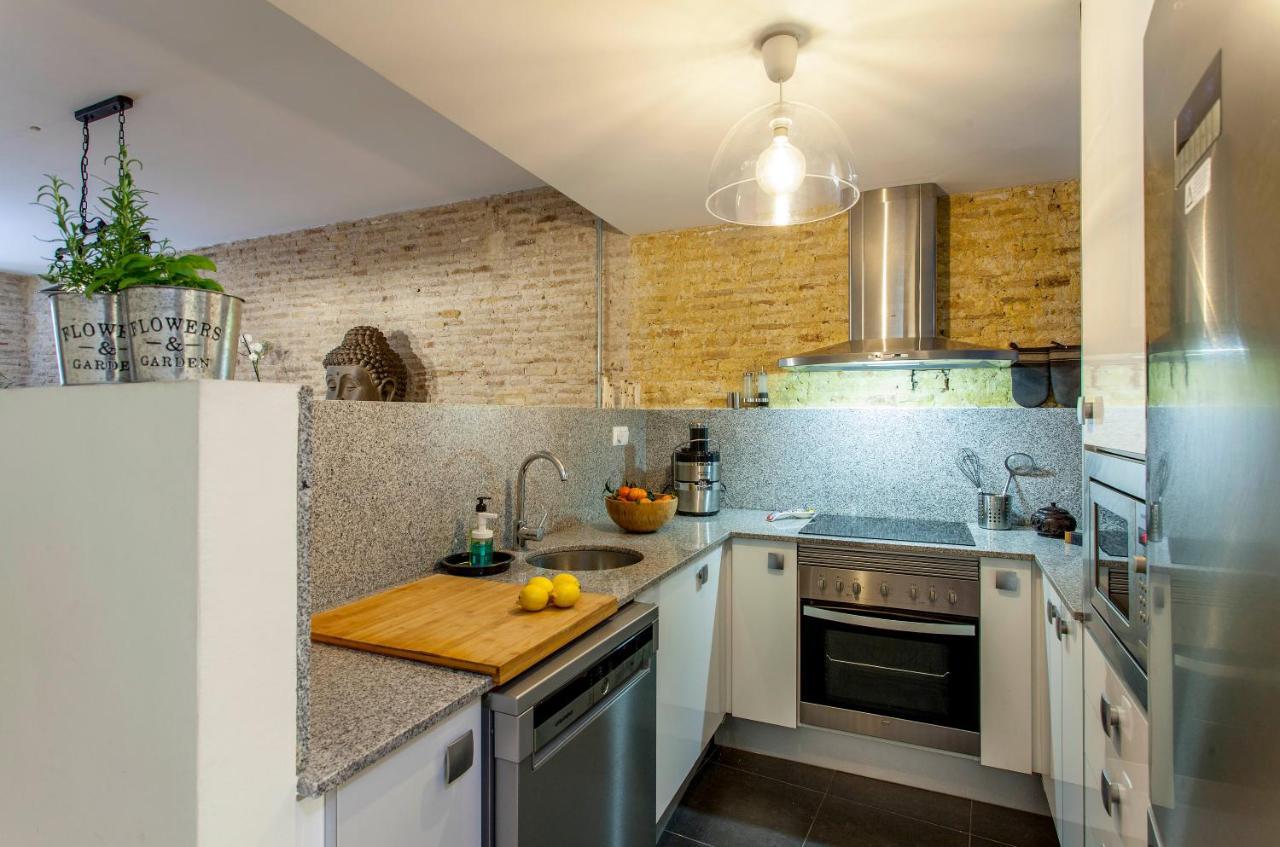 Luxurious & Alluring Home In Historic Town Valencia Eksteriør bilde